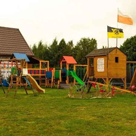 Дом отдыха Modernes In Biebrowo Mit Grill, Garten Und Terrasse *