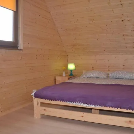 Modernes In Biebrowo Mit Grill, Garten Und Terrasse Копалино